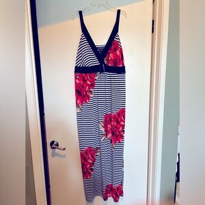 Excellent condition En Focus Woman navy striped dress with floral accents. 18W